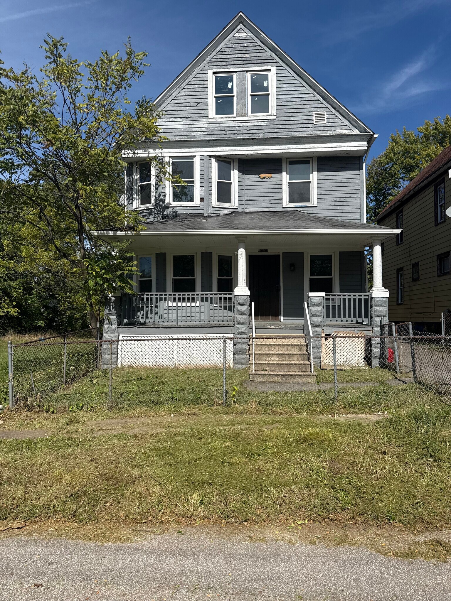10303 Sophia Ave Cleveland, OH 44104 – photo 1