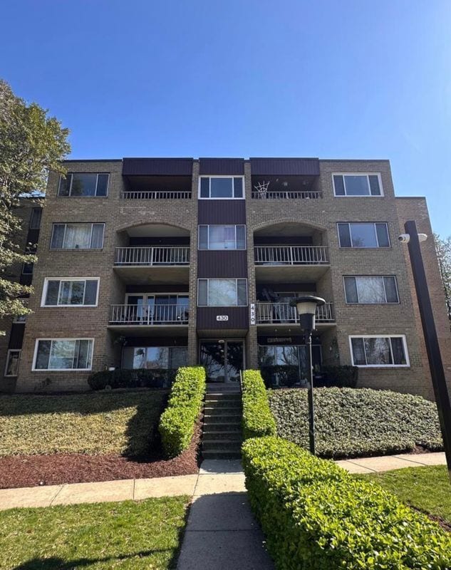 Building Photo - 430 Girard St