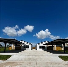 Building Photo - 22 Sparrow Rd