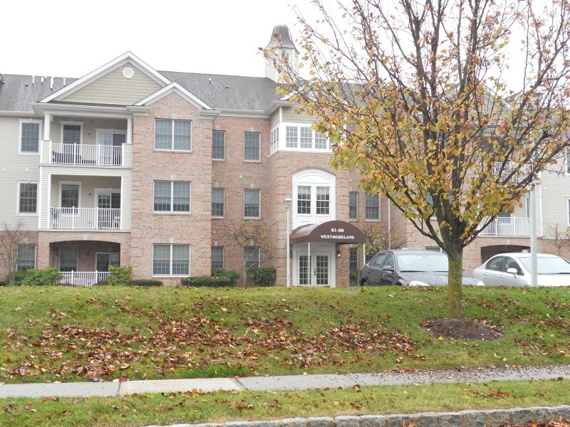 Primary Photo - 83 Ridgeview Ln