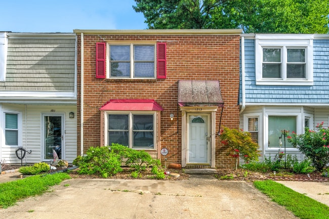 Photo - 1813 Carlton E Townhome
