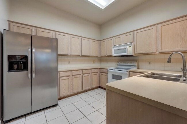 Building Photo - 2710 Grants Lake Blvd