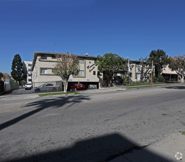 Building Photo - Westlake Apartments