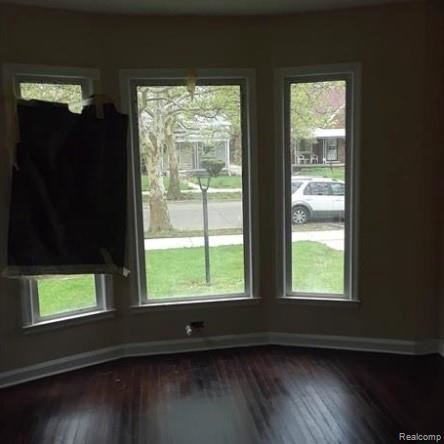 Foto del edificio - 11235 Lakepointe St