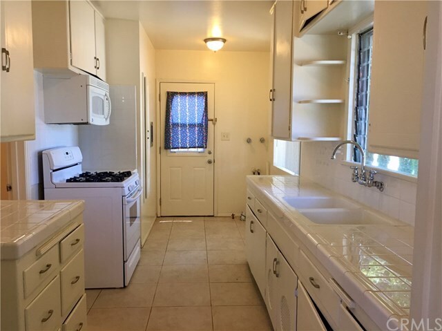 Building Photo - 5944 Golden West Ave
