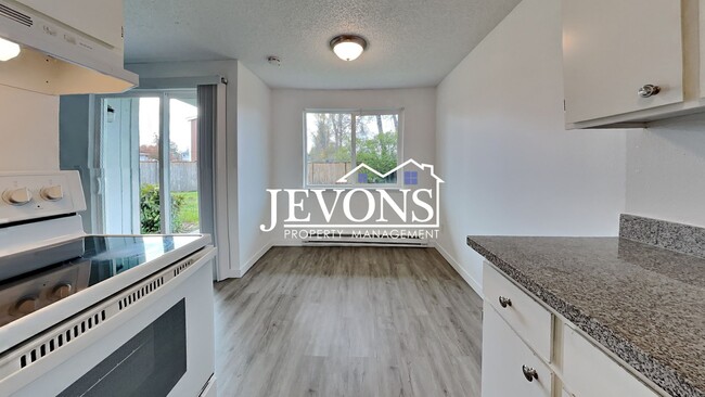 Foto del interior - Olympic Village - 7305 8th Ave Ct E Tacoma...