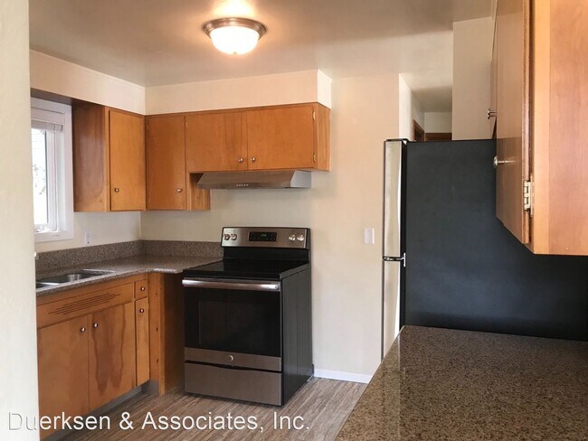 Foto del edificio - 2220-2250 NW Grant Ave