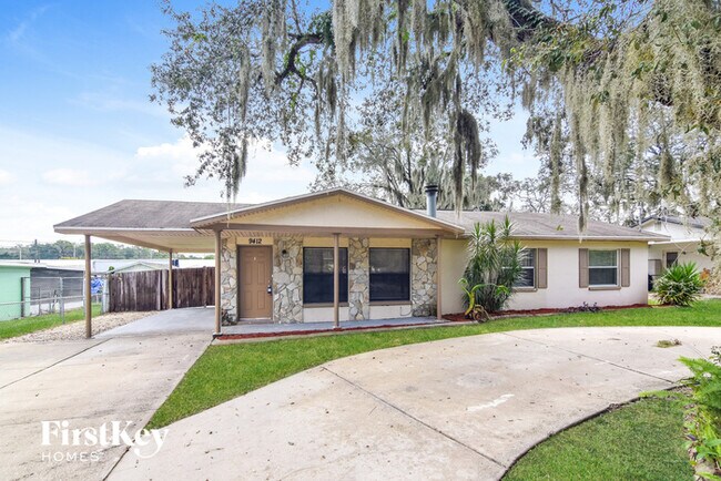 Building Photo - 9412 Pineridge Ave