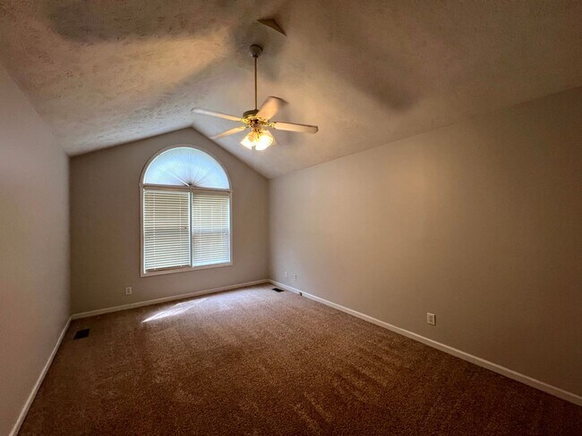 Foto del edificio - 7112 Overland Ct