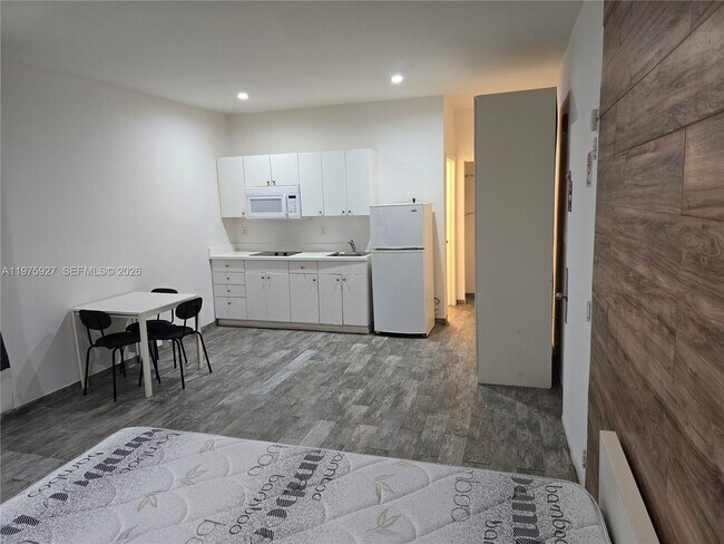 Foto del edificio - 1345 Pennsylvania Ave