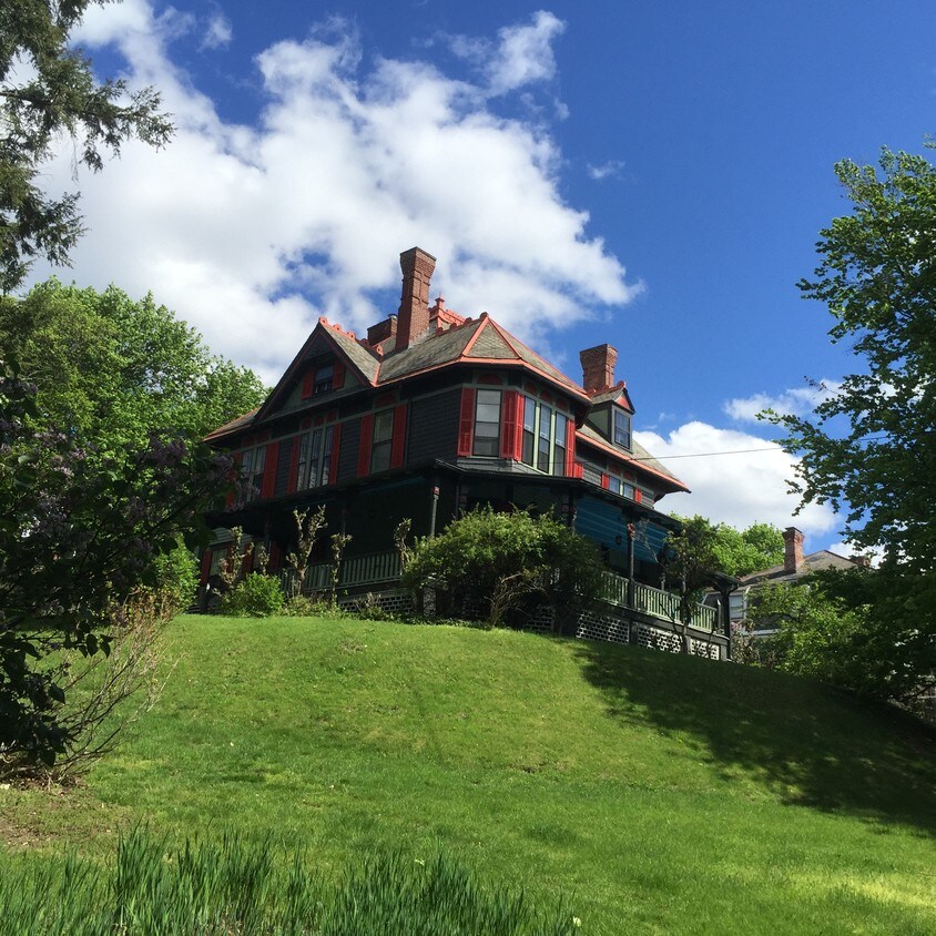1080 Wolcott Ave, Beacon, NY 12508 House Rental in Beacon, NY