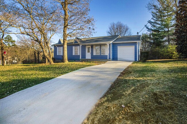 Foto del edificio - 6600 Woodcock Cir