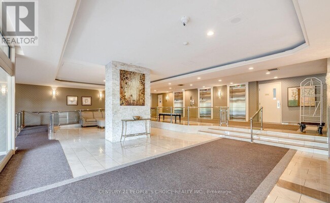 Building Photo - 61 Markbrook Ln