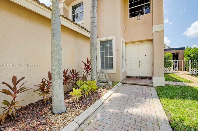 Foto del edificio - 5 br, 3 bath House - 16220 SW 21st St
