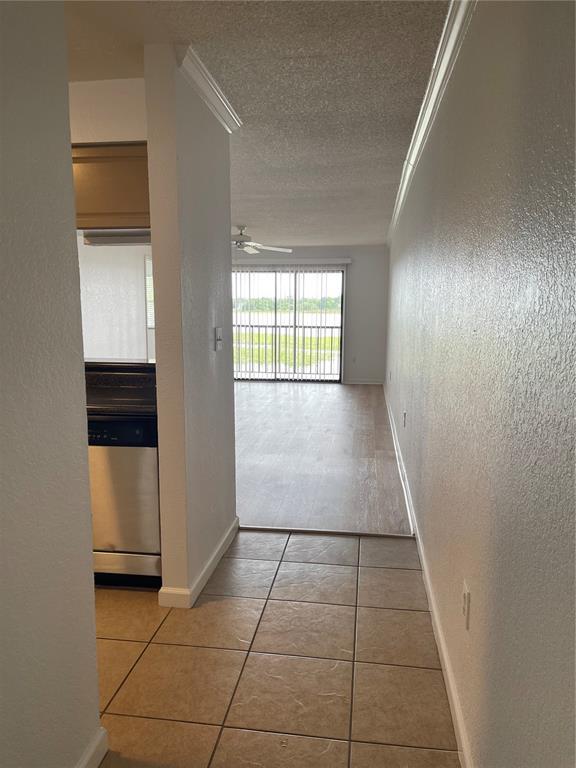 Foto del edificio - 10125 Sailwinds Blvd N