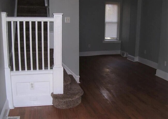 Building Photo - Gorgeous 3-Bedroom Townhome in Mt. Airy! A...