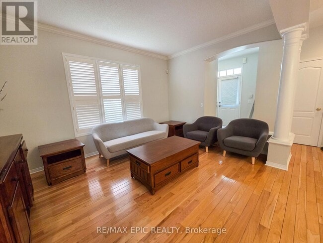 Building Photo - 156 Forestwood St