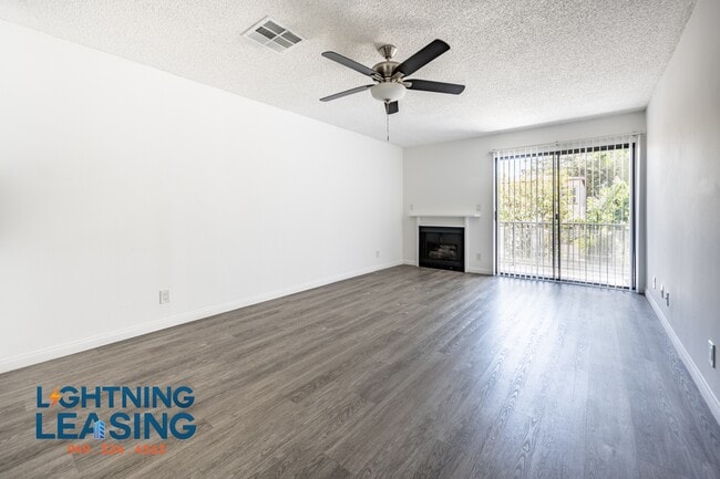 Building Photo - 14201 Victory Blvd