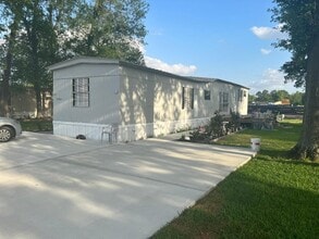 Building Photo - 315 Booker Rd