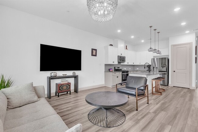 Photo - 4153 Shavano Dr Townhome