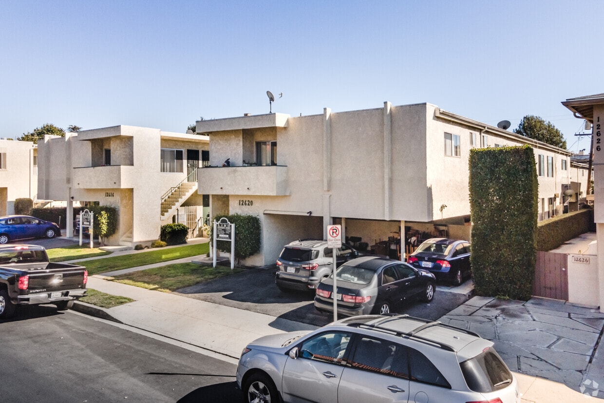 Lido Apartments - Apartments in Los Angeles, CA | Westside Rentals