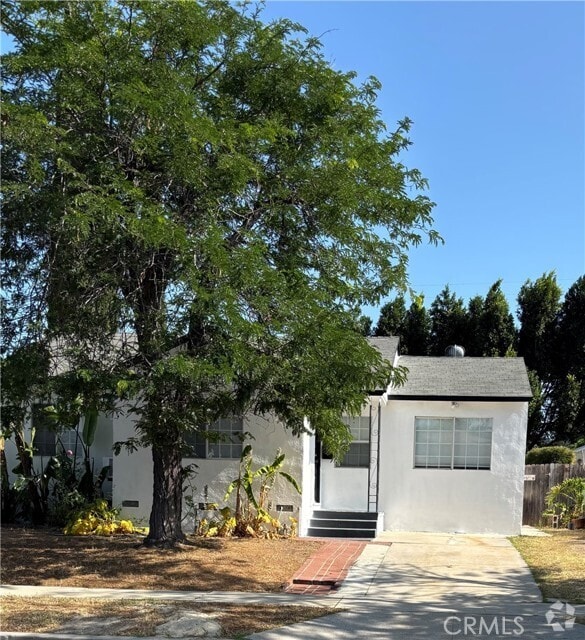 Building Photo - 17440 Tiara St