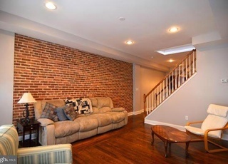 Building Photo - 1437 S Charles St