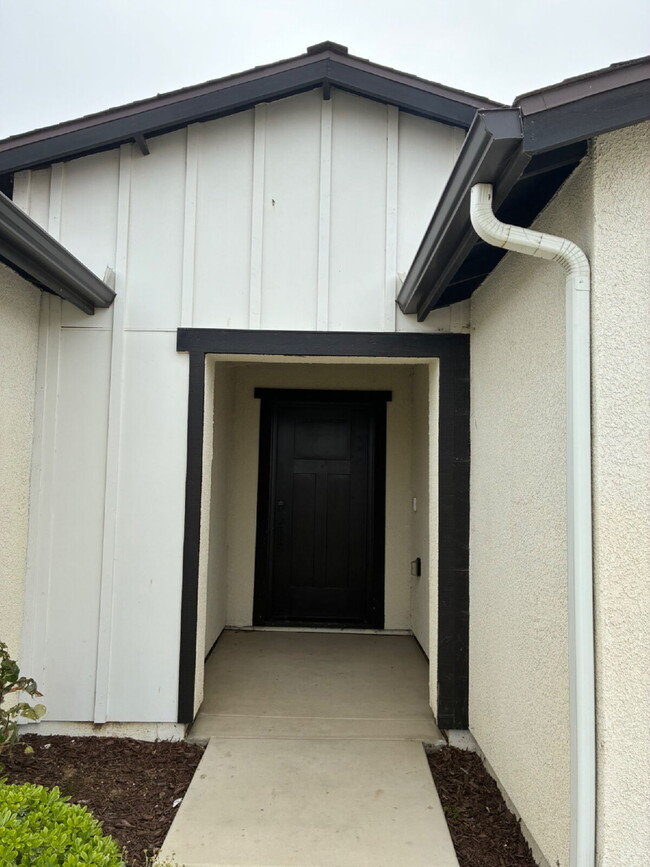 Photo - Modern Convenience and Luxury!! Move In Ready with Full Appliance Package! Apartment