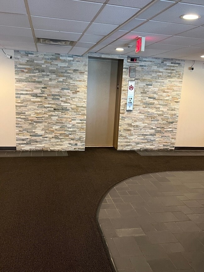 Foto del edificio - 400 Thames Pkwy