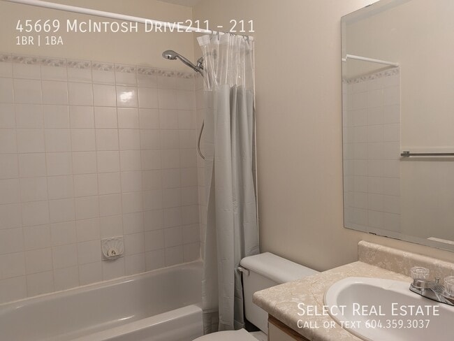 Building Photo - 45669 McIntosh Dr