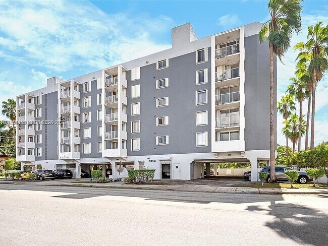 Foto del edificio - 1010 NW 11th St