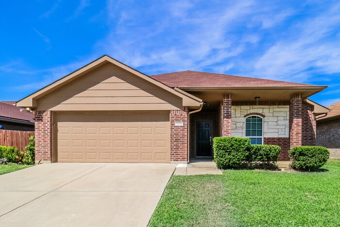 Foto principal - 7978 Los Alamitos Ln
