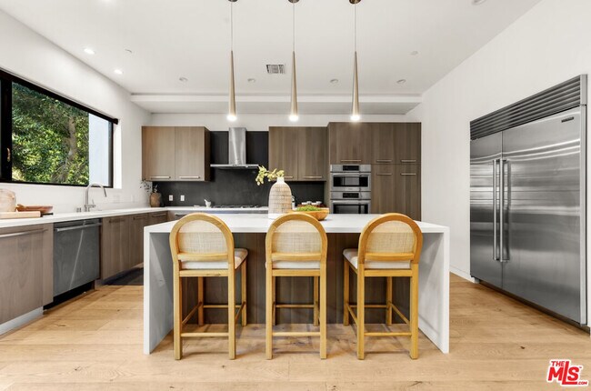 Building Photo - 12206 Cantura St