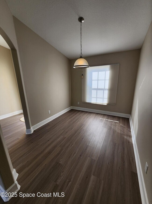 Foto del edificio - 1244 Lynne Dr