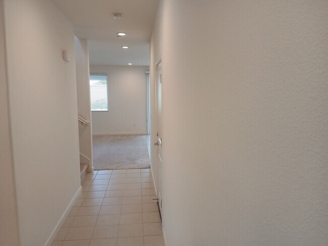 Foto del edificio - 1284 Warmth Ct