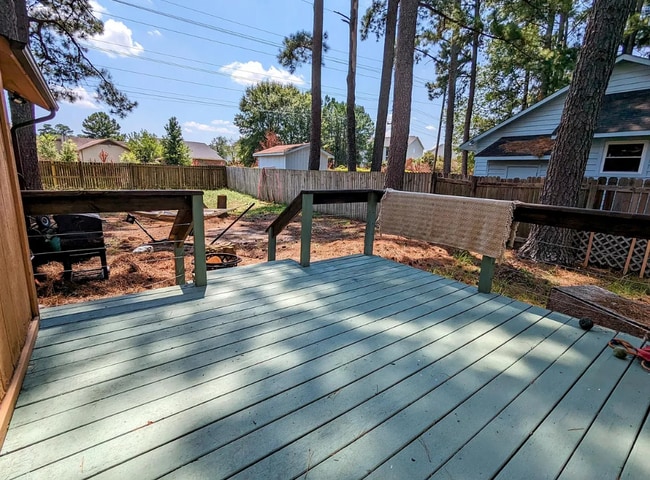 Large deck and fenced in back yard - 6028 Dalton Rd
