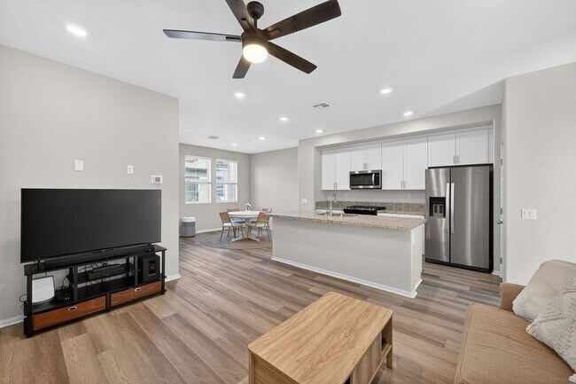 Foto del edificio - 40379 Melrose Dr