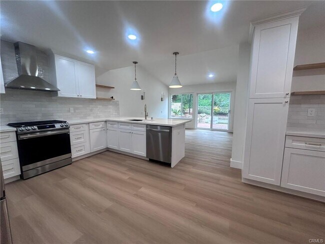 Building Photo - 27792 Perales