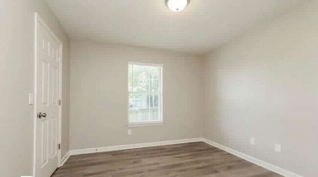 Foto del edificio - 101 Cedar Bend Ct