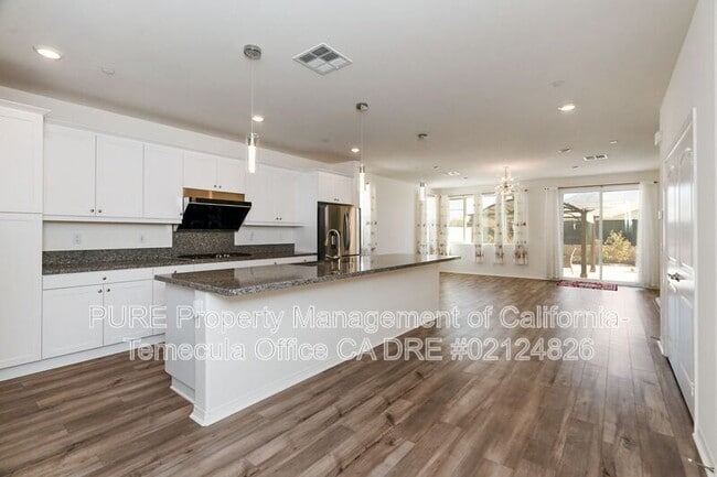 Building Photo - 27144 Lasso Wy