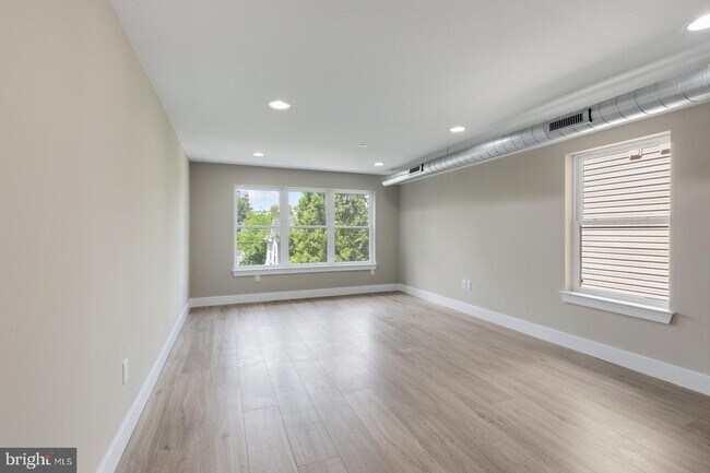 Foto del edificio - 1724 N Marshall St