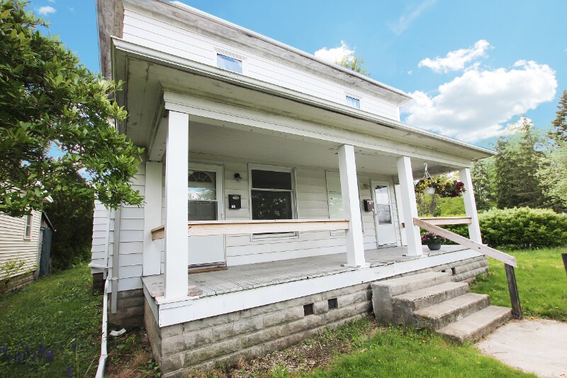 127 W High St, Fostoria, OH 44830 House Rental in Fostoria, OH