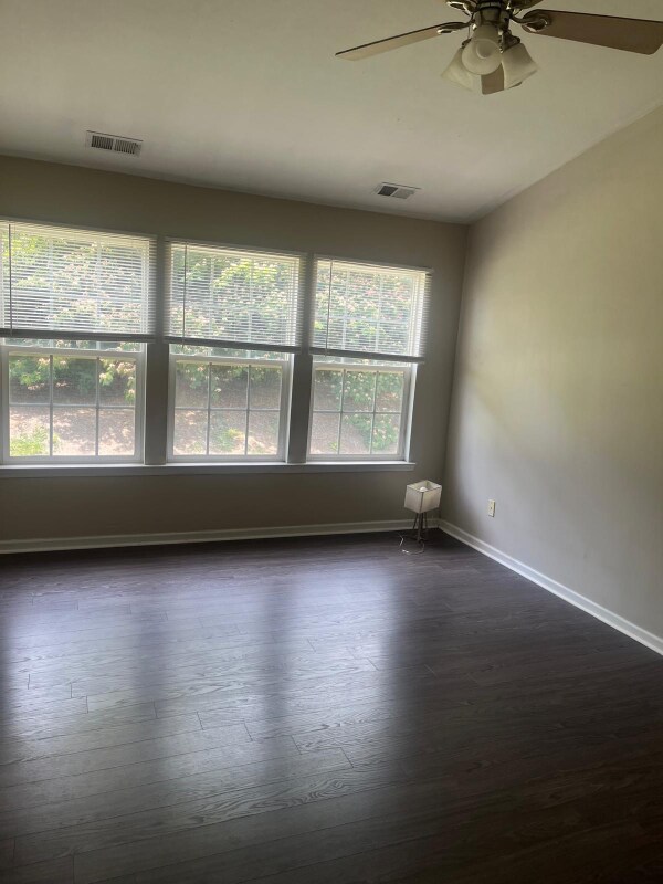 Building Photo - 10413 Verdugo Dr