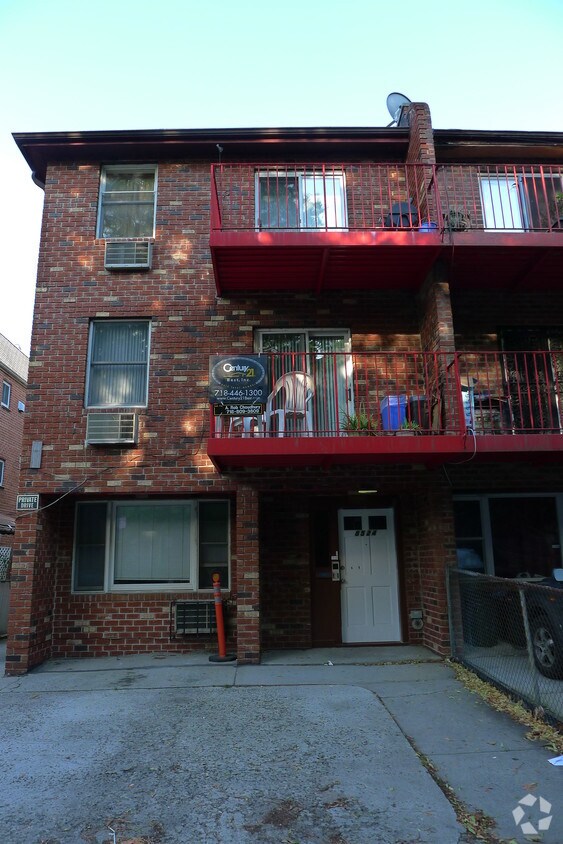 Building Photo - 85-24 Lefferts Blvd
