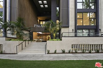 Building Photo - 350 N Palm Dr