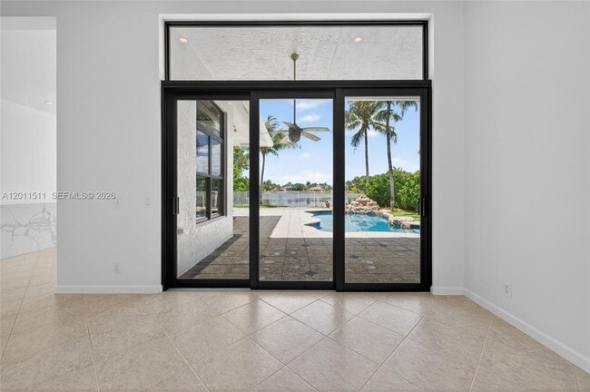 Building Photo - 812 Regal Cove Rd