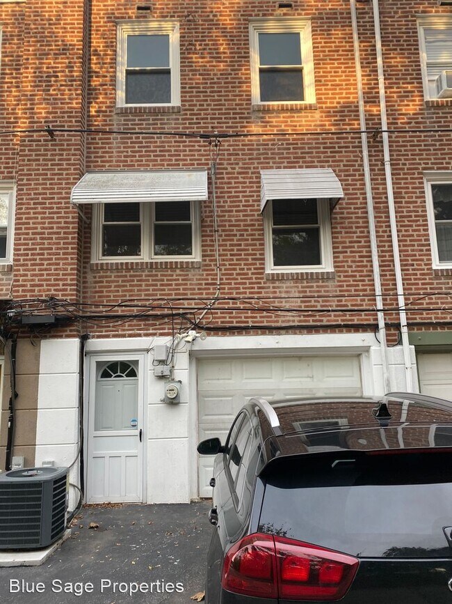 Building Photo - 3 br, 1 bath House - 528 Chester Ave
