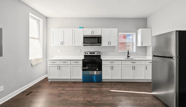 Building Photo - 2301 Whittier Ave