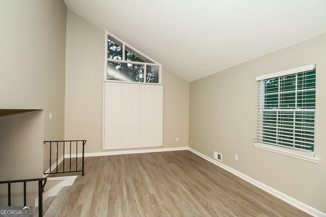 Foto del edificio - 6745 Buckhurst Trail