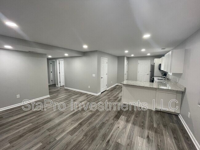 Foto del edificio - 1386 Louisville Hwy